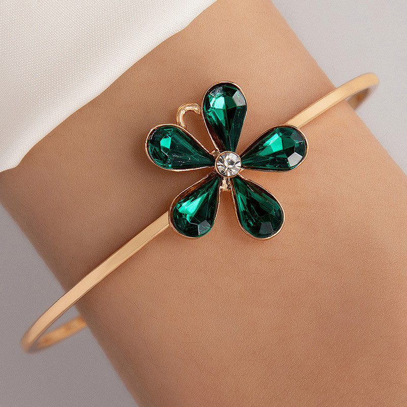 Korean Petal Pearl Open Bracelet