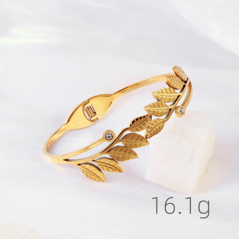 Elegant Gold Leaf Bracelet