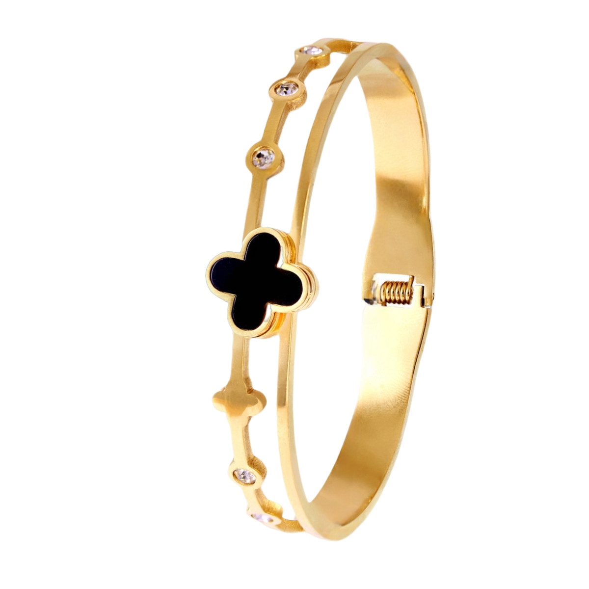 Chic Gold Clover Bracelet