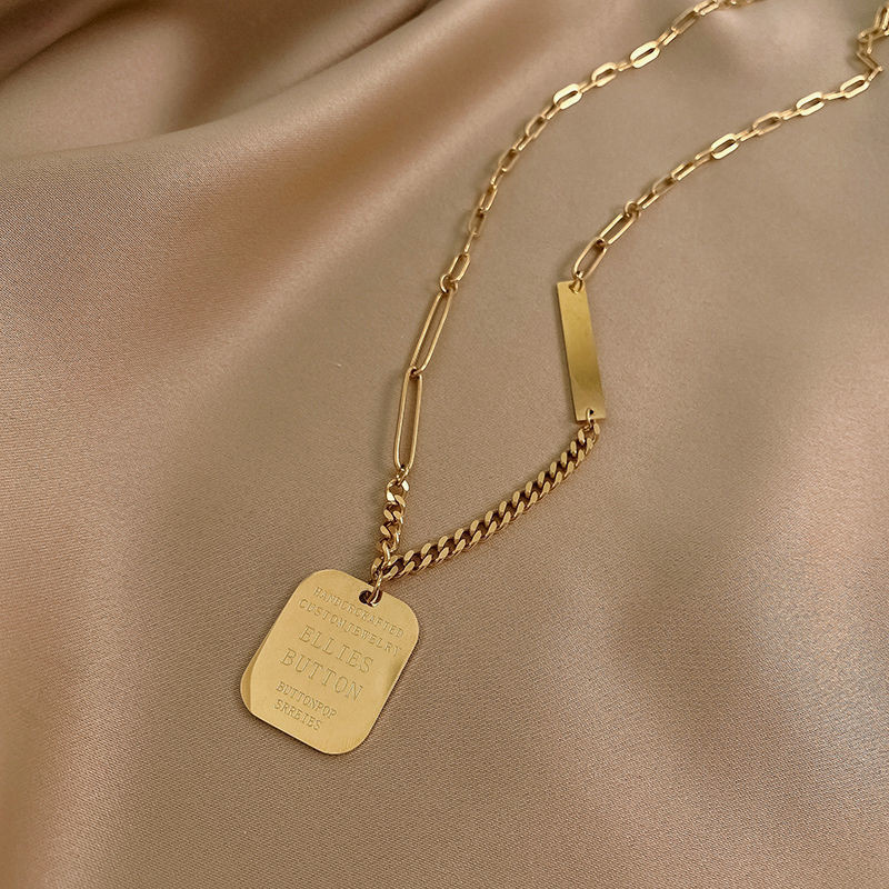 Elegant Gold Layered Pendant Necklace