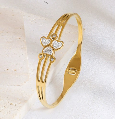 Stunning Heart   Accents