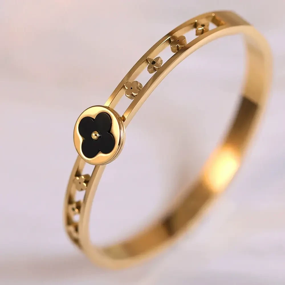 Exquisite Flower Bracelet